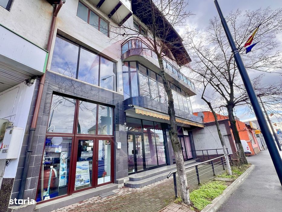 De închiriat spațiu comercial, 175 mp în zona Decebal