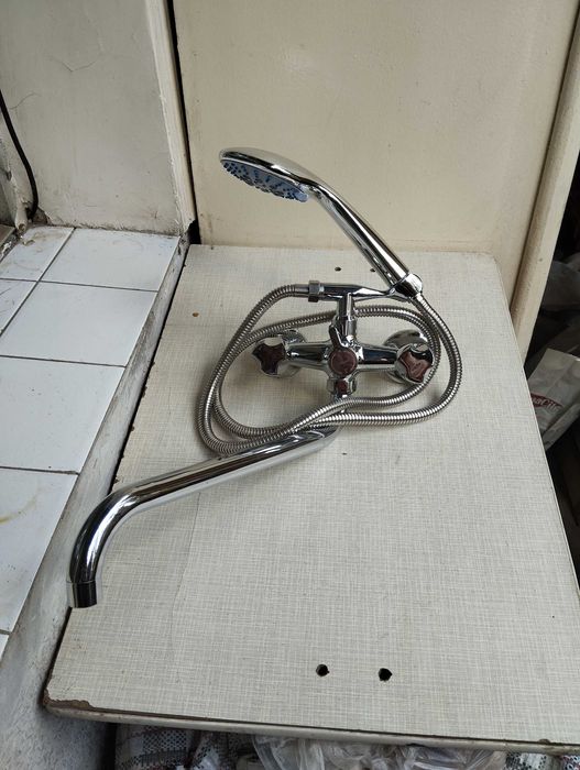 смеситель KOLAG на ванну латунный