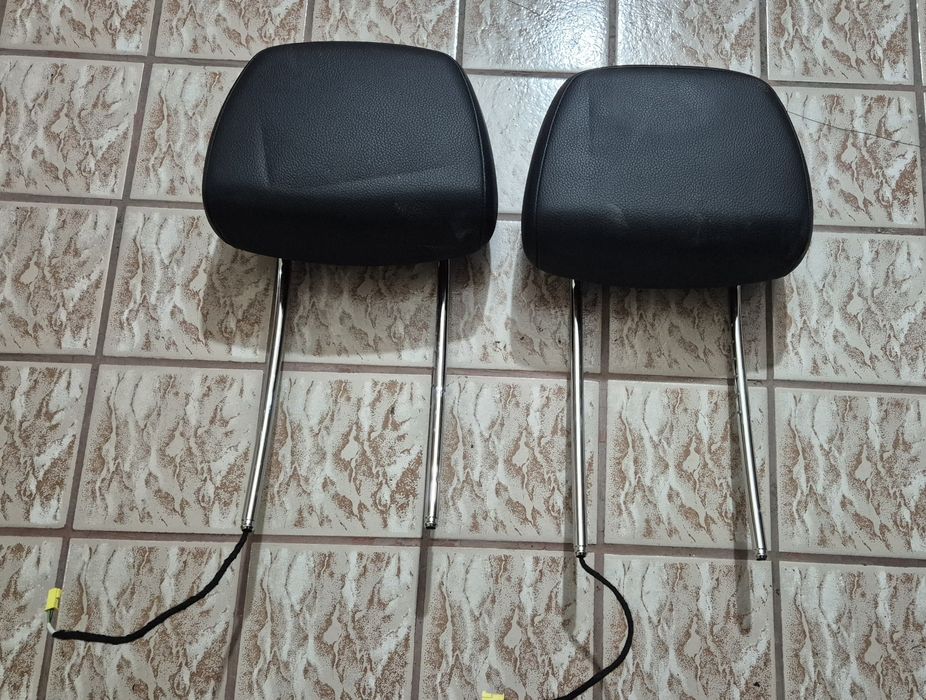 Vand set tetiere active fata piele neagra Mercedes-Benz W204