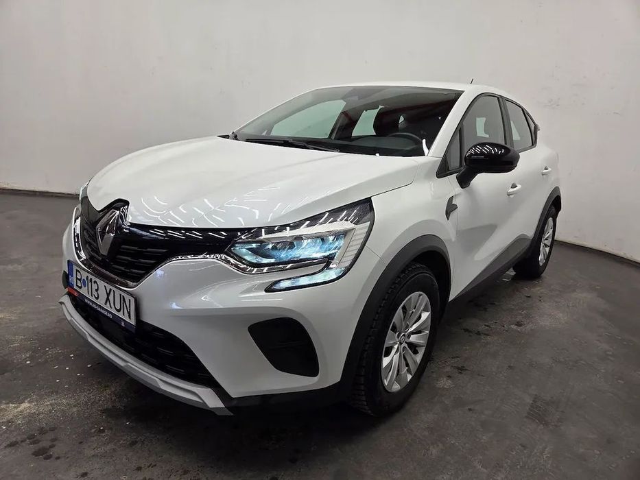 Renault Captur Varianta Mild Hybrid echipare Zen 1.332Cm3 140Cp Manuala TVA deductibi