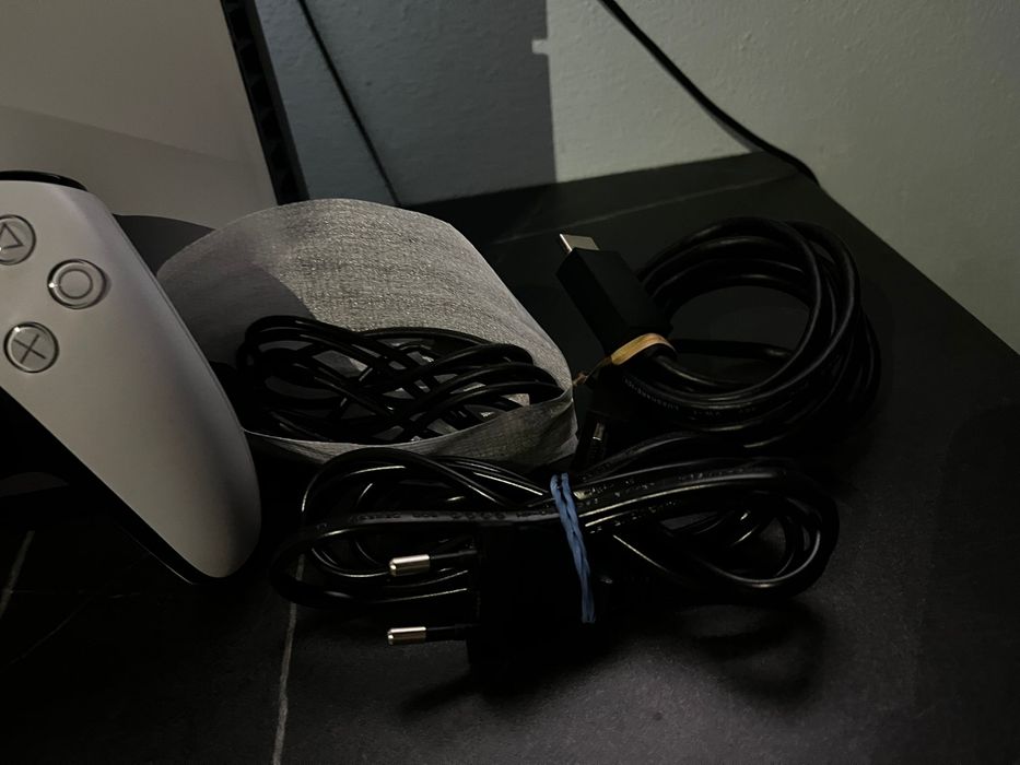 Vind PlayStaPlaystation 5 Slim cu SSD de un 1TB și E-Chassis