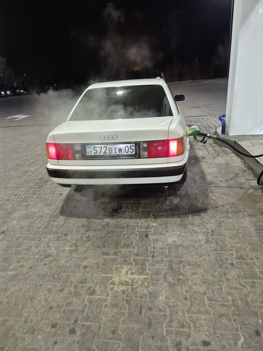 Продаётся ауди с4