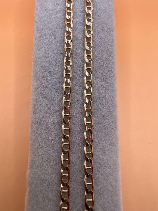 Продам золотую цепочку.