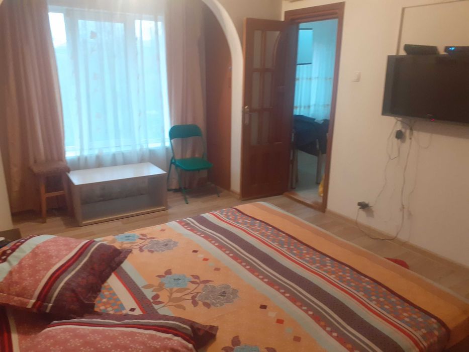 Inchiriez garsoniera