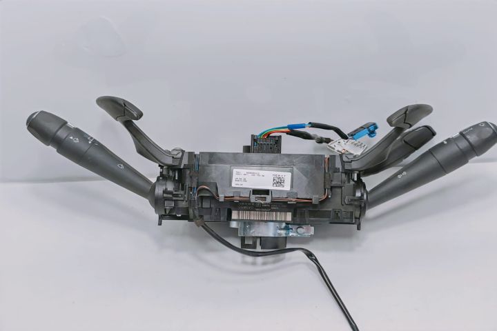 Ansamblu manete  cu spira volan 98302853ZD / 1011084905 / 98312525ZD