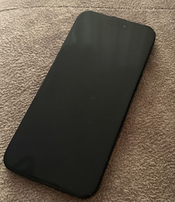 iPhone 15 Pro Max в отличном состоянии