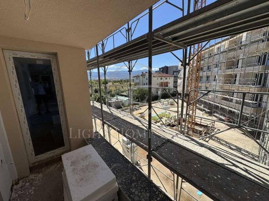 Продава се Тристаен апартамент в Пловдив, Христо Смирненски - 106 кв.м за 1463 €/кв.м - Снимка #1