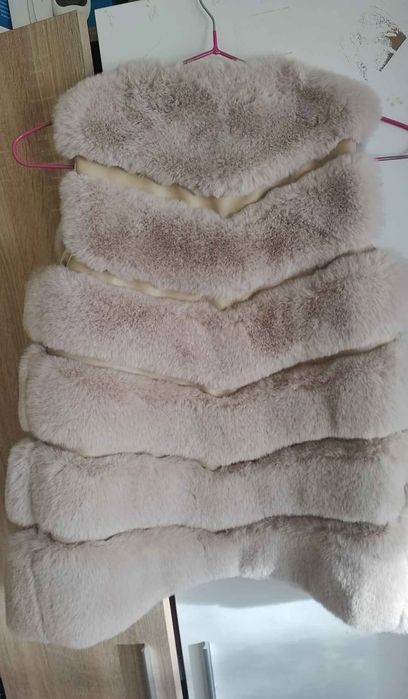 Пухкаво елече за момиченце