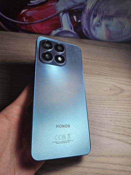Продам телефон Honor x8a