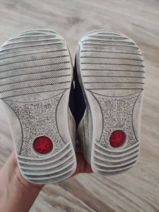 Кроссовки Biomecanics