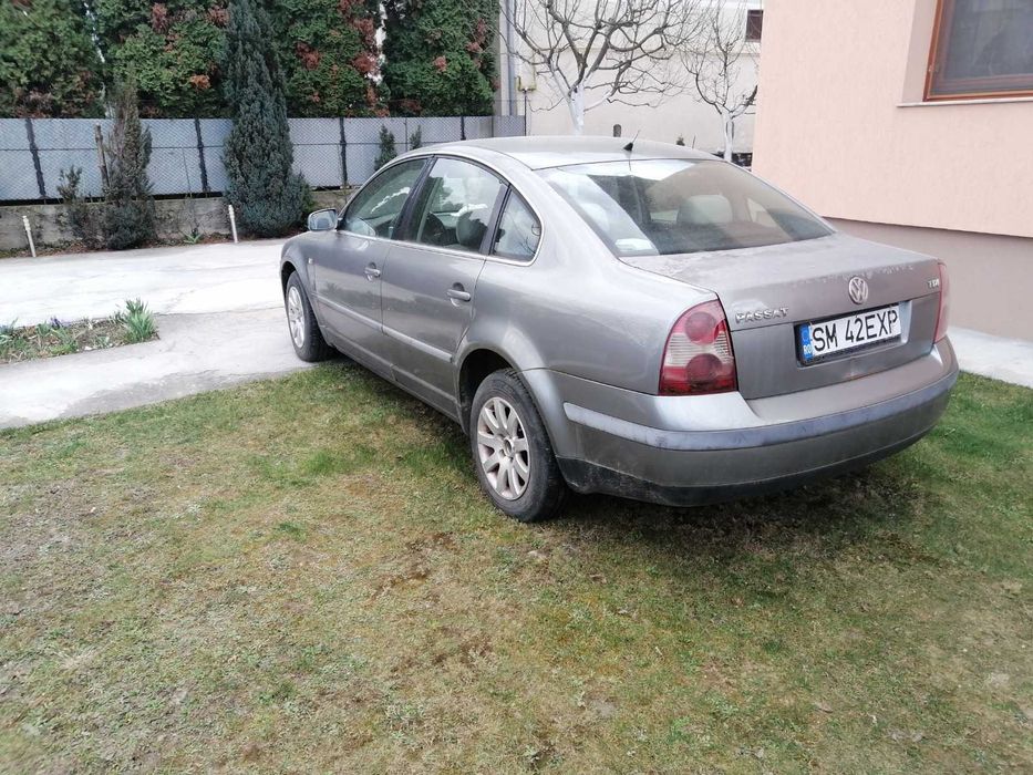 VOLKSWAGEN Passat 2003