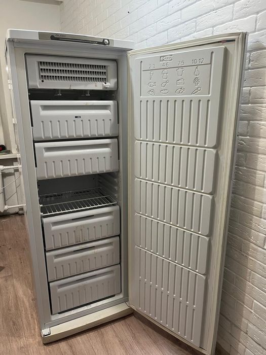 Морозильник indesit