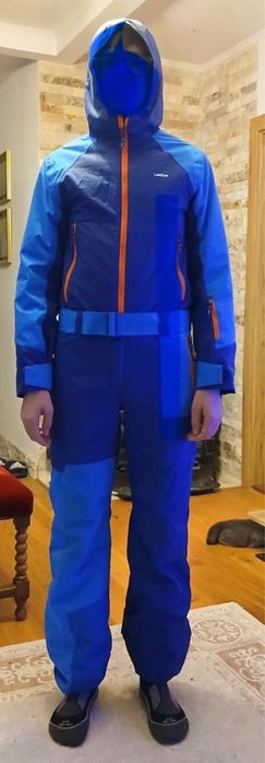 Costum ski tip combinezon si casca 12-14 ani