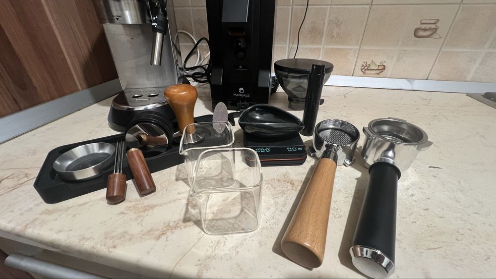 Espressor De’L onghi Dedica