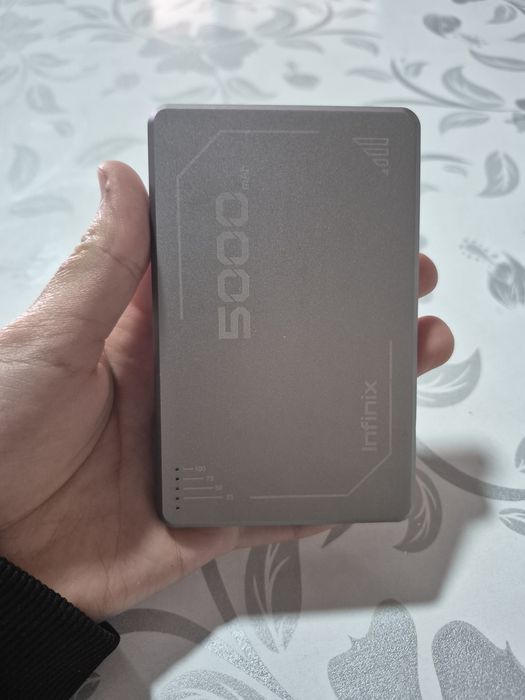 аккумулятор (пауэрбанк) Infinix с емкостью 5000 мАч.