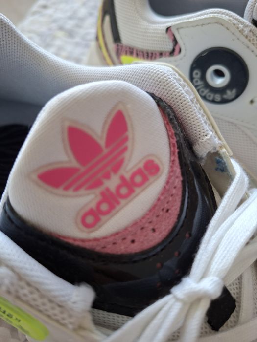 Продам кроссовки