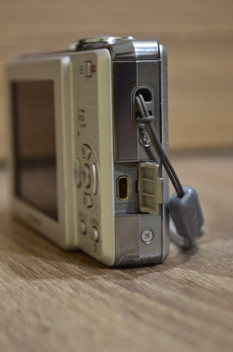 Дигитален фотоапарат Panasonic FS6