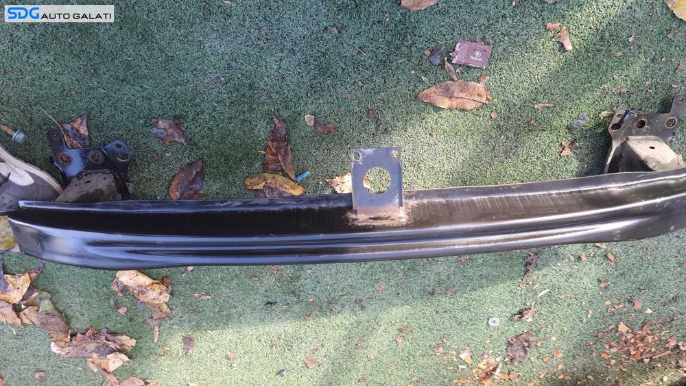 Armatura Intaritura de la Bara Spoiler Fata Volkswagen Golf 5 Plus 2004 - 2008 Cod 1K0807502 [C1481]