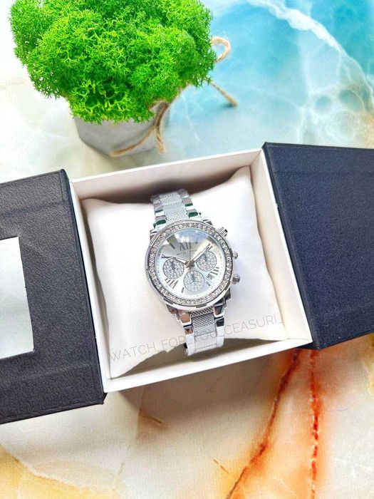 Ceas de mână damă Model 6 – Design Elegant – Cutie Cadou Inclusă