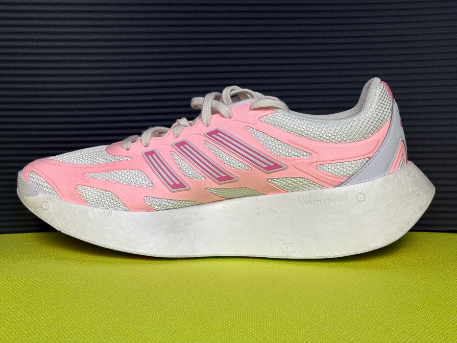 Vând ADIDAS ADIZERO ARUKU , mărimea 43 1/3 , unisex , noi