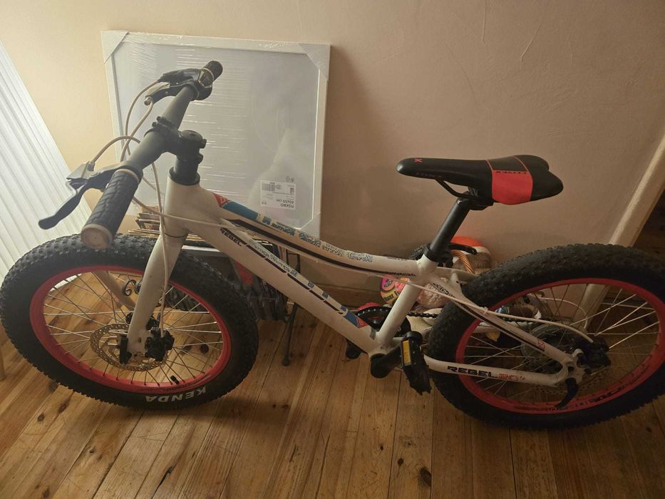 Vand bicicleta Cube Cross Rebel 20 copii (varsta 6-11 ani) - BUCURESTI