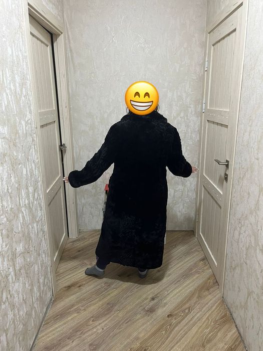 Продам мутоновую шубу