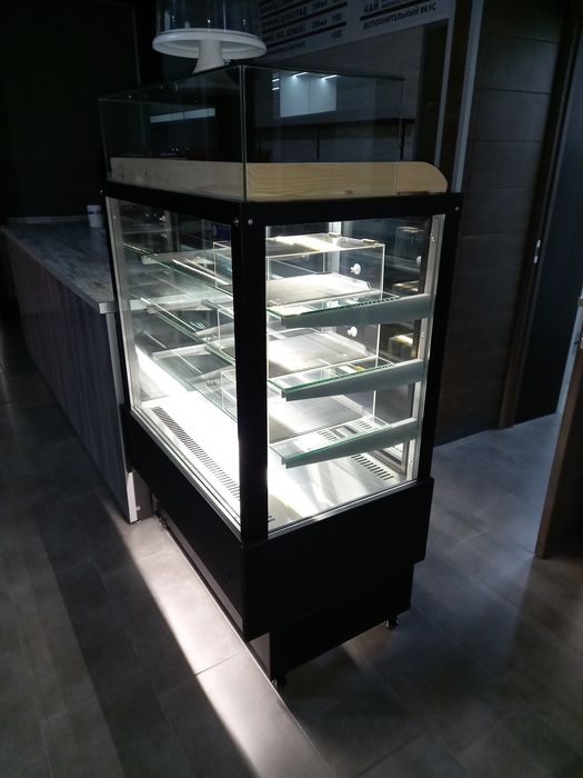 Витрина кондитерская премиум.