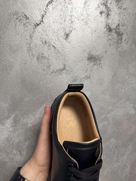 Christian Louboutin marimea 39