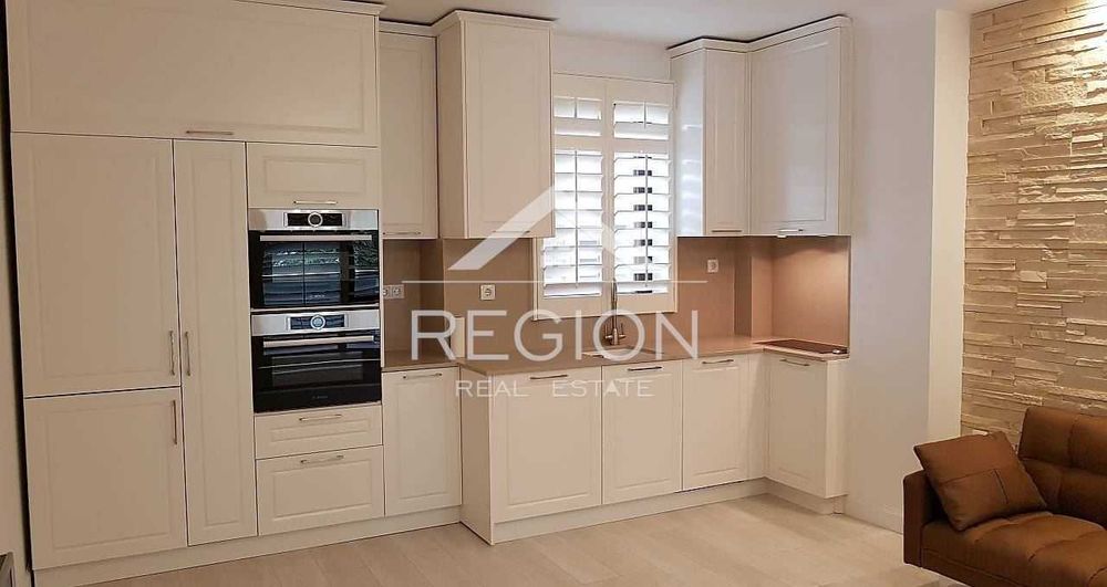 Дава се под наем Двустаен апартамент в Варна, Център - 65 кв.м за 550 € - Снимка #3