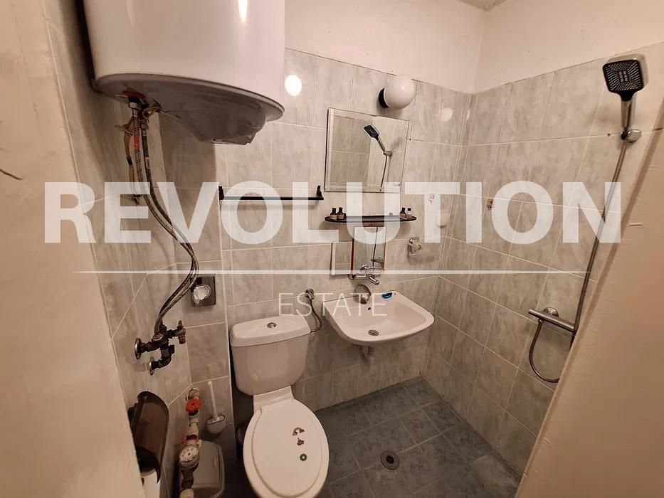 Дава се под наем Тристаен апартамент в Варна, Център - 60 кв.м за 450 € - Снимка #7