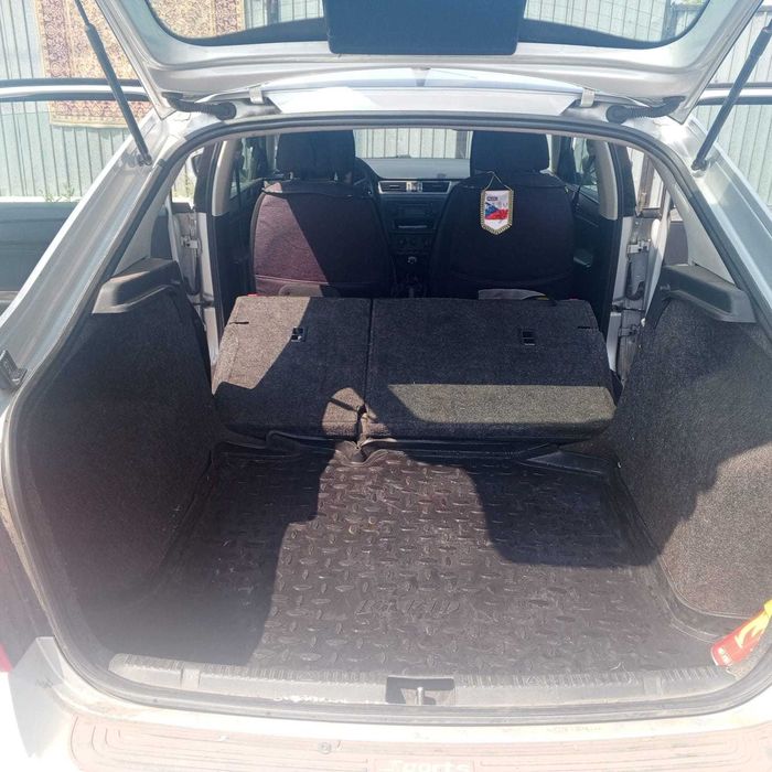 Skoda rapit продам