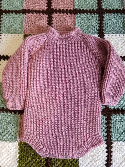 Плетено бебешко комплектче