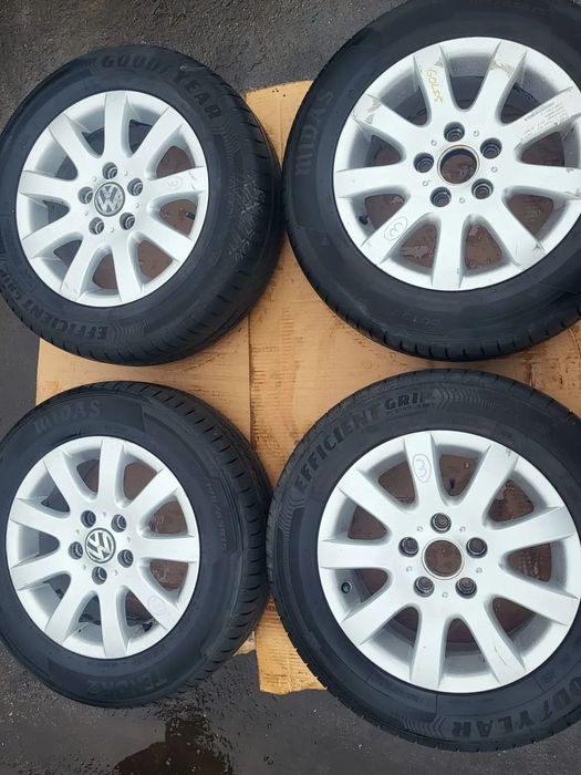 Jante aliaj cu anvelope Volkswagen Golf 5  195/65R15