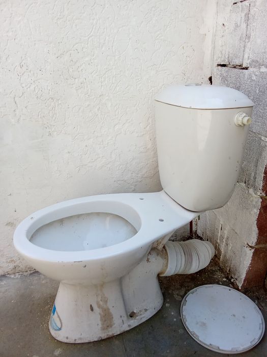 Унитаз сатылады жағдайы жаксы