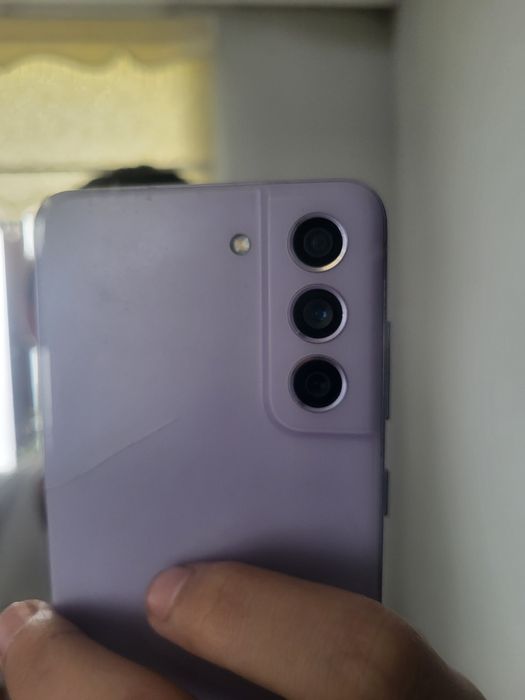 Самсунг с 21 фе 128 гб 6гб минус толька задный кришка царапина есть