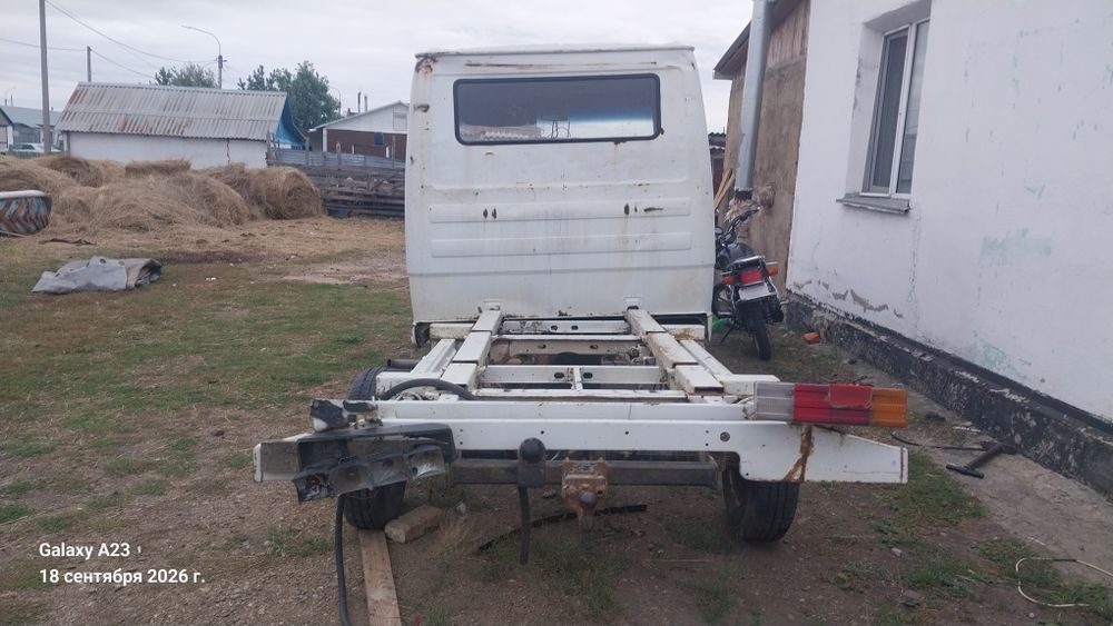 Продам мерседес 208d (сапок) бартовай