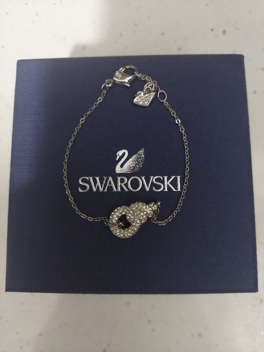 Swarovski колие.