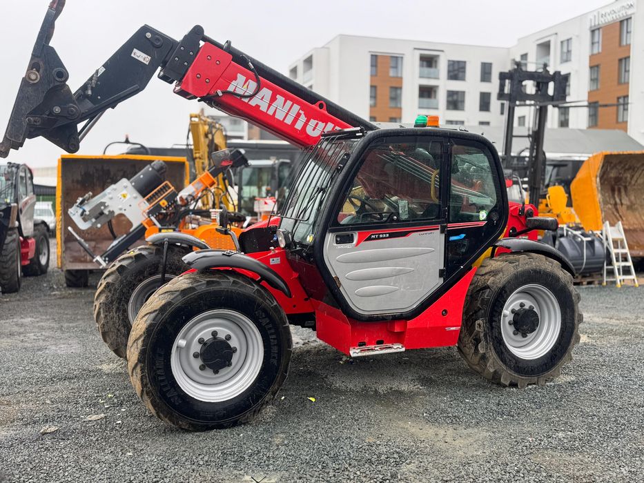 Manitou MT 933 an 2022 ore 3800 service total facut