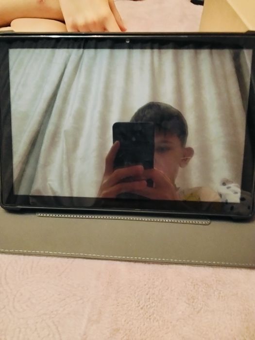 Обменяю планшет е30