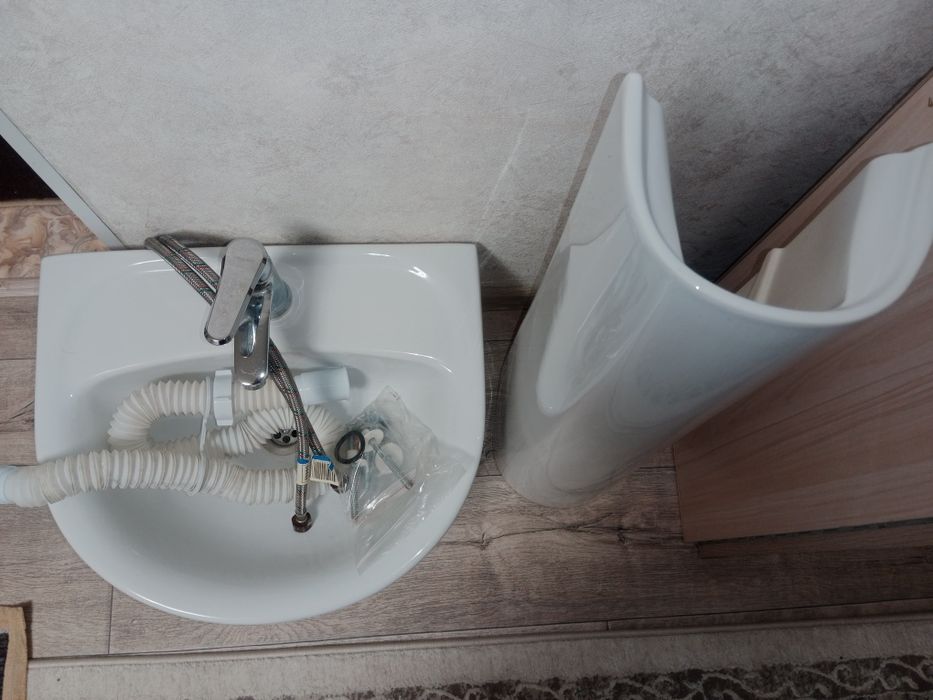 Продам раковину для ванной комнаты