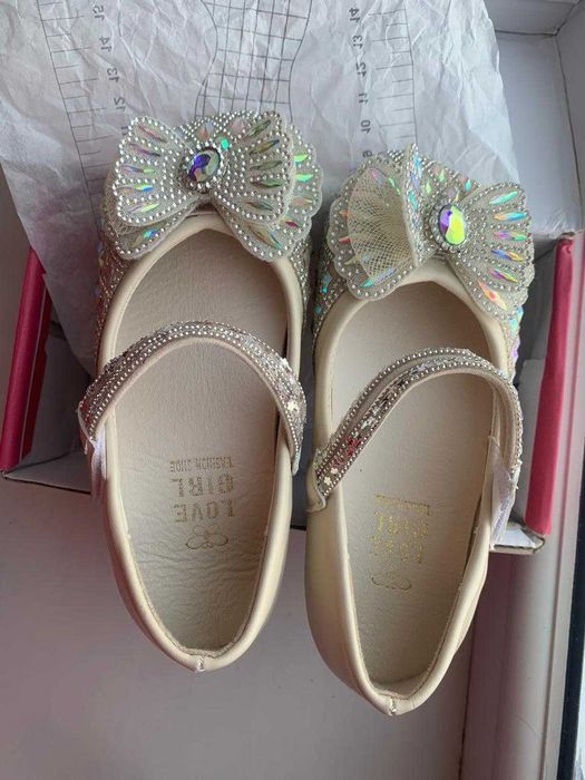 Туфли детские новые