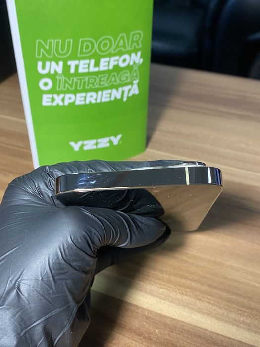 iPhone 14 Pro • 256 GB • Gold