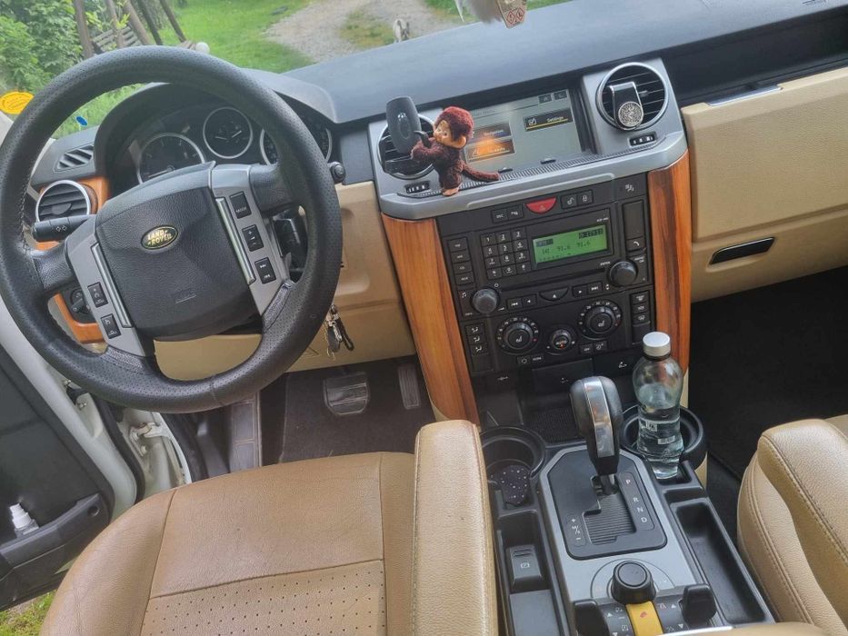 Vând mașină Land ROVER Discovery3