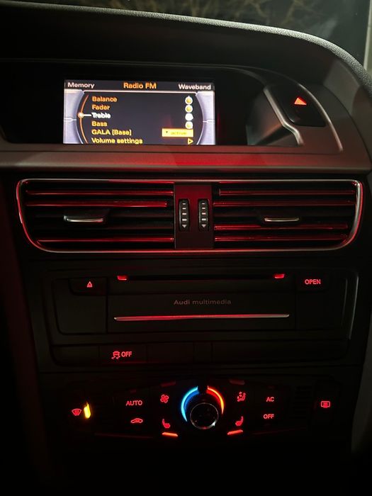 Audi A4 B8 2.0 TDI 2011