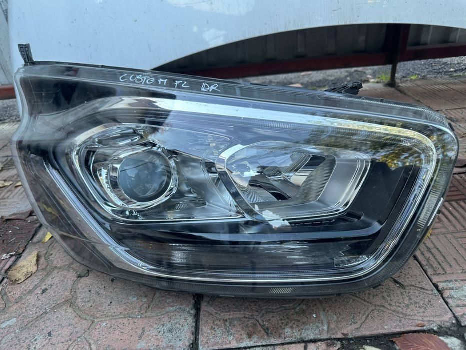 Far stanga dreapta / capota Ford Transit Custom Facelift