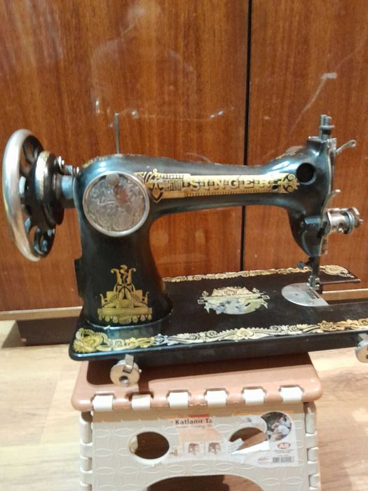 Шевна машина Сингер
