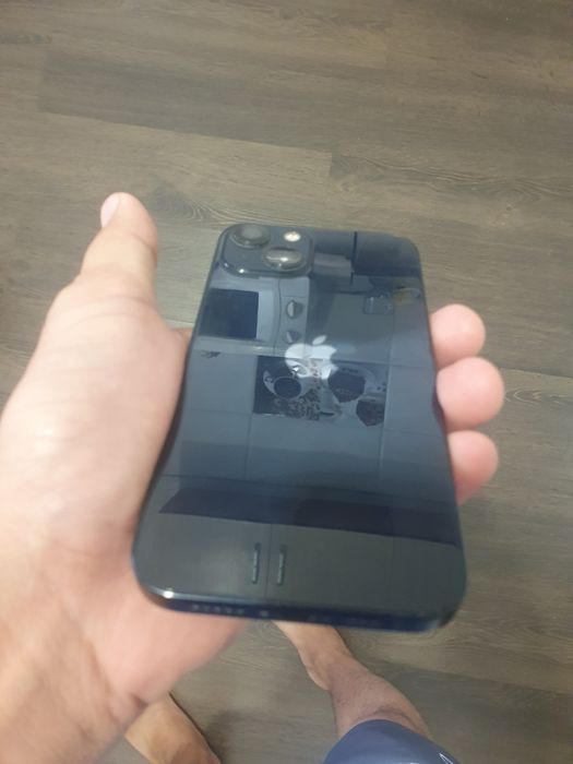 iPhone  13 без ремонт