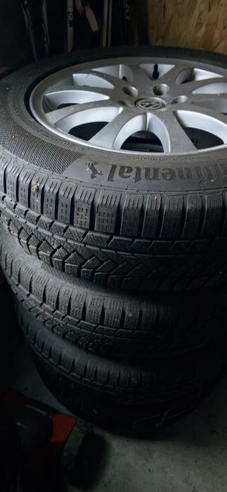 Jante aliaj cu anvelope de iarnă Continental 215/65/17 VW 4500 lei