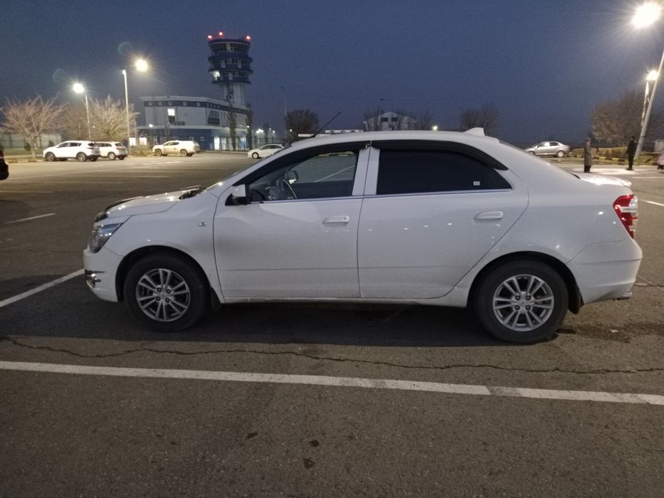 Продам машину кобальт 2024года .