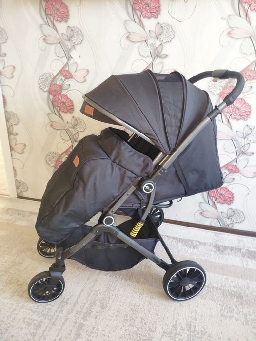 Прогулочная коляска Ining Baby